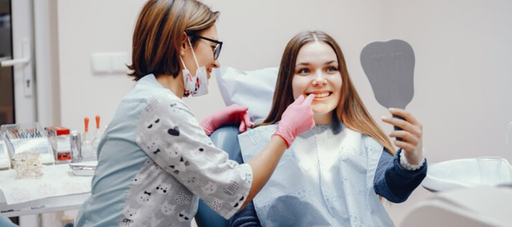 How to Enhance Your Smile Naturally with Cosmetic